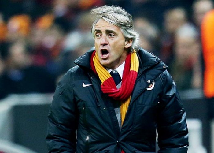 Diisukan ke Napoli, Mancini Membantah