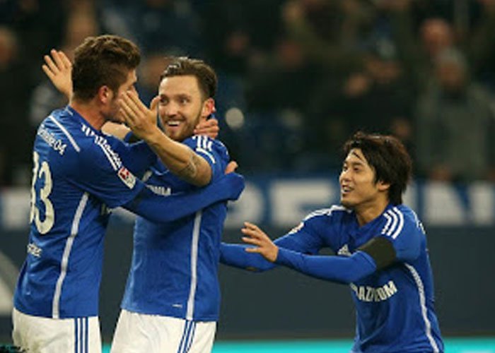 Bekap Hannover, Schalke Tapaki 4 Besar