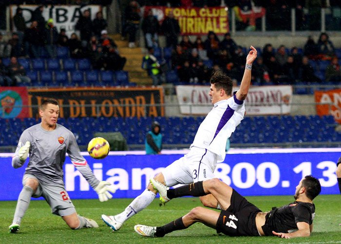 Depak Roma, Fiorentina Jejaki Semifinal